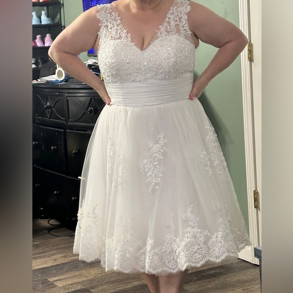 Elegant short White Wedding Dress